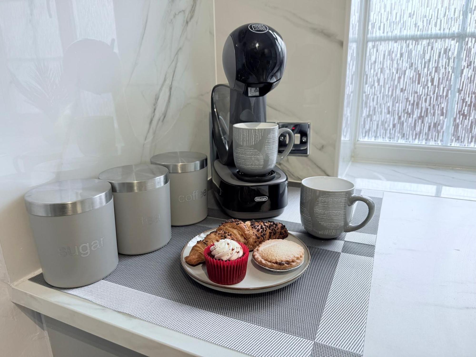 Staylondon - Sleeps 6 With Free Parking - Tourist, Concerts & Matches Eksteriør billede
